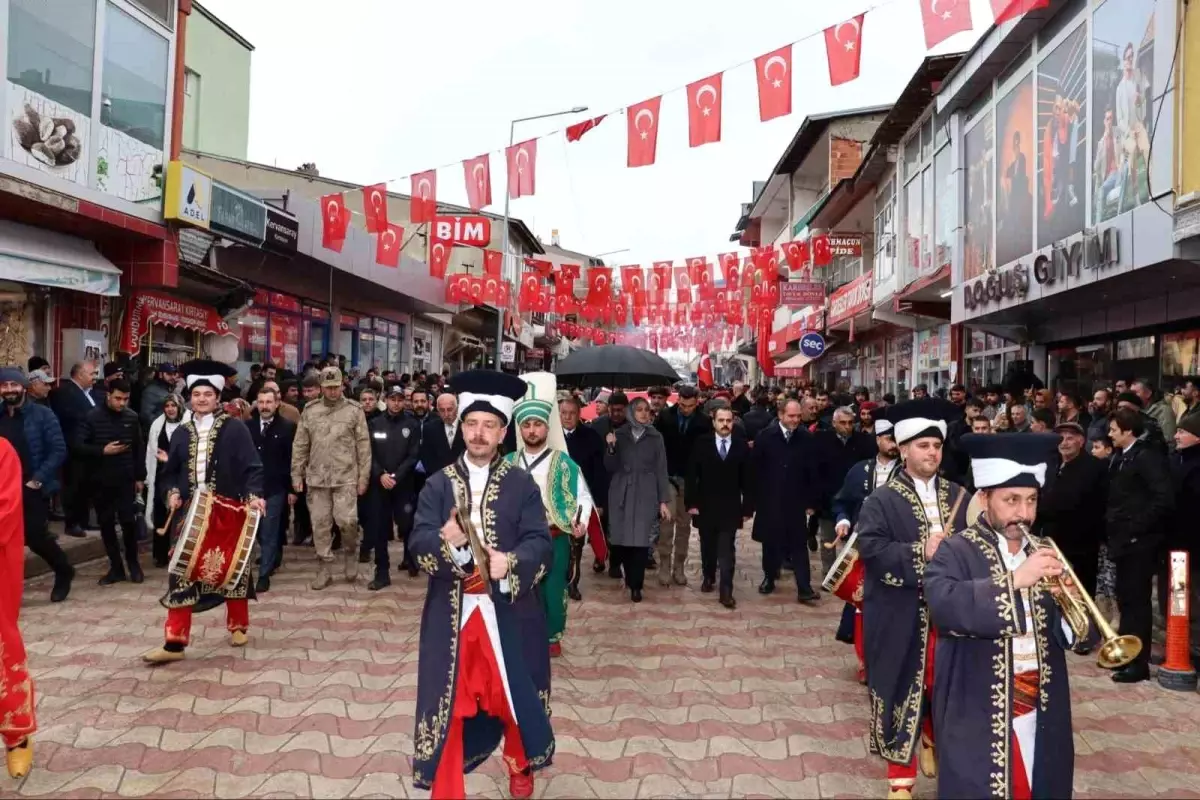 Tercan Kaymakamı Duman'dan "şemsiye" görüntülerine açıklama