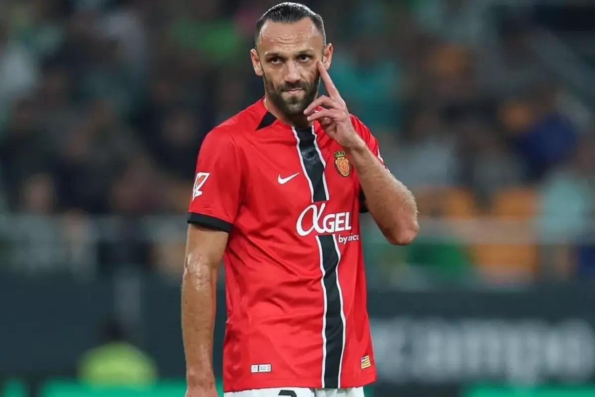 Vedat Muriqi destan yazıyor