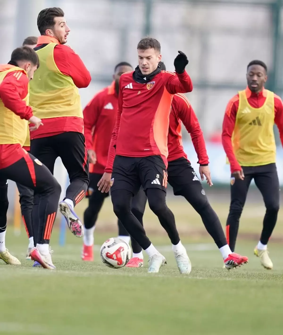 Zecorner Kayserispor'da Hesap.com Antalyaspor mesaisi sürüyor