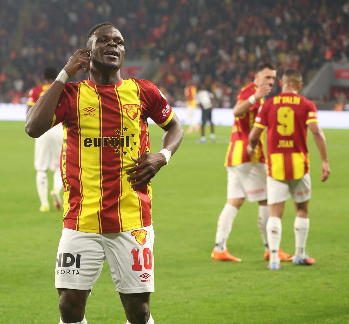 Göztepe'ye 3 müjde