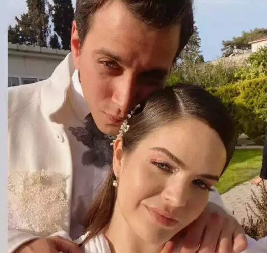 Selahattin Paşalı evli mi, bekar mı? Selahattin Paşalı eşi Lara Tümer kimdir?