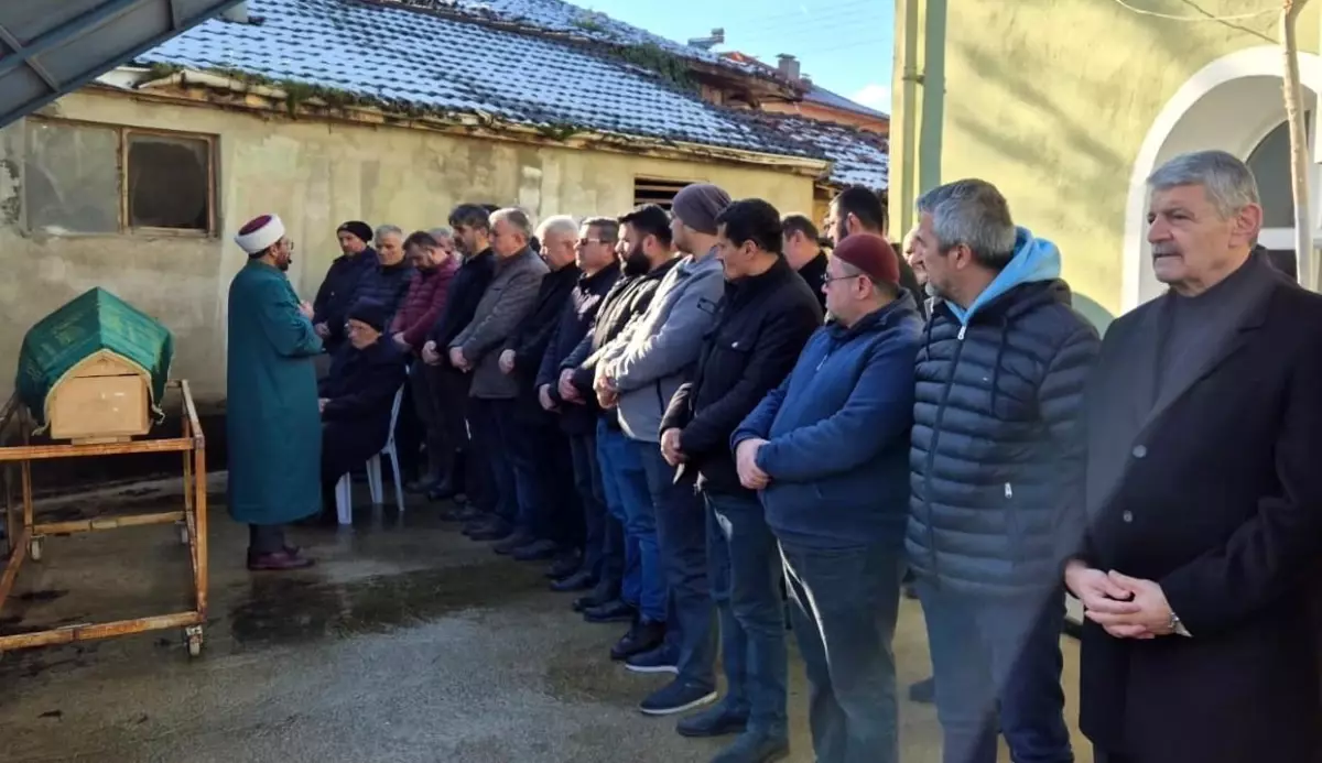 Soba faciasında ölen yaşlı adam son yolculuğuna uğurlandı