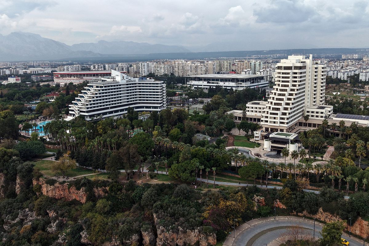 Türkiye bu miras davasını konuşuyor! 3 büyük otel için yeni hamle