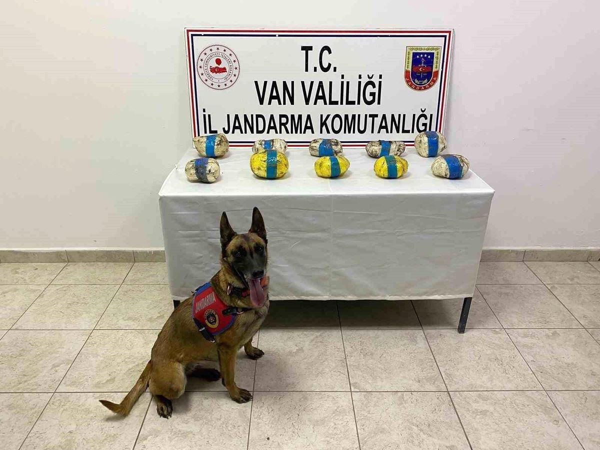 Tuşba'da 11 kilo metamfetamin ele geçirildi