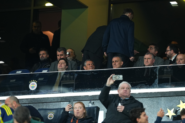 'Я говорил, что это будет удачное будущее!' Прогноз счета Özgür Özel стал темой обсуждения после матча