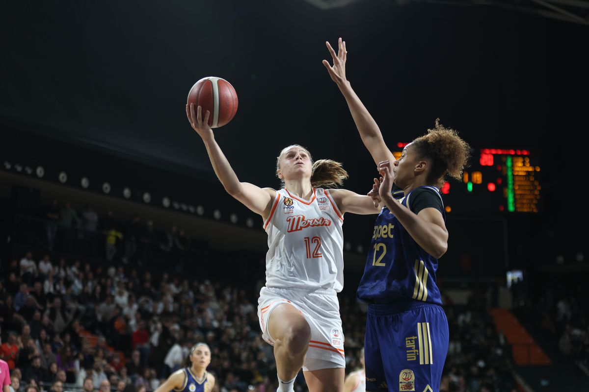Fenerbahçe Opet: 70-94