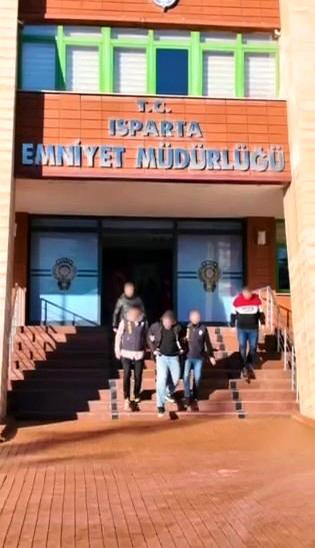 Isparta'da kişisel veri operasyonu: 1 şüpheli tutuklandı 10 kişi hakkında soruşturma sürüyor