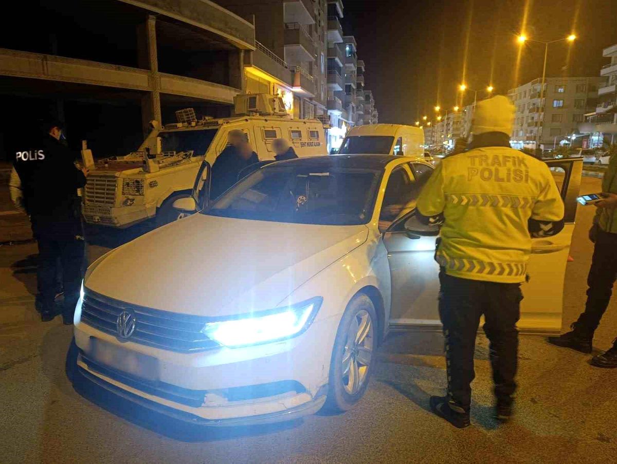 Mardin'deki asayiş uygulamasında 4 sürücüye cezai işlem uygulandı