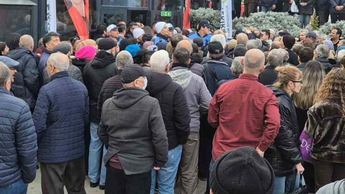 Tekirdağ'da ucuz ete hücum! İzdiham yaşandı