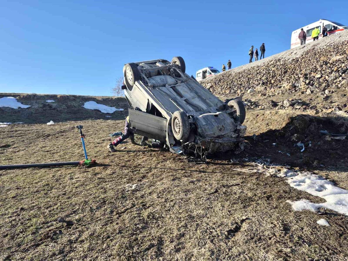 Van'da trafik kazası: 3 yaralı