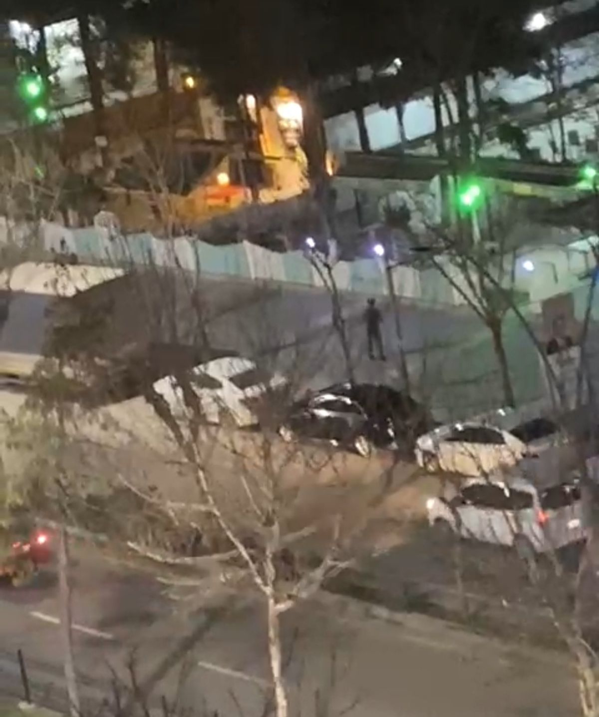Batman'da uzun namlulu silahla çevreye rastgele ateş açtı: 2 yaralı