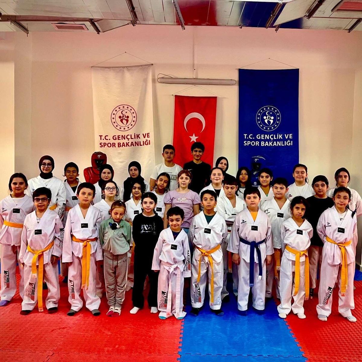 Bilecik'te tekvando sporcuları disiplinli ve planlı çalışmalarla hazırlanıyor