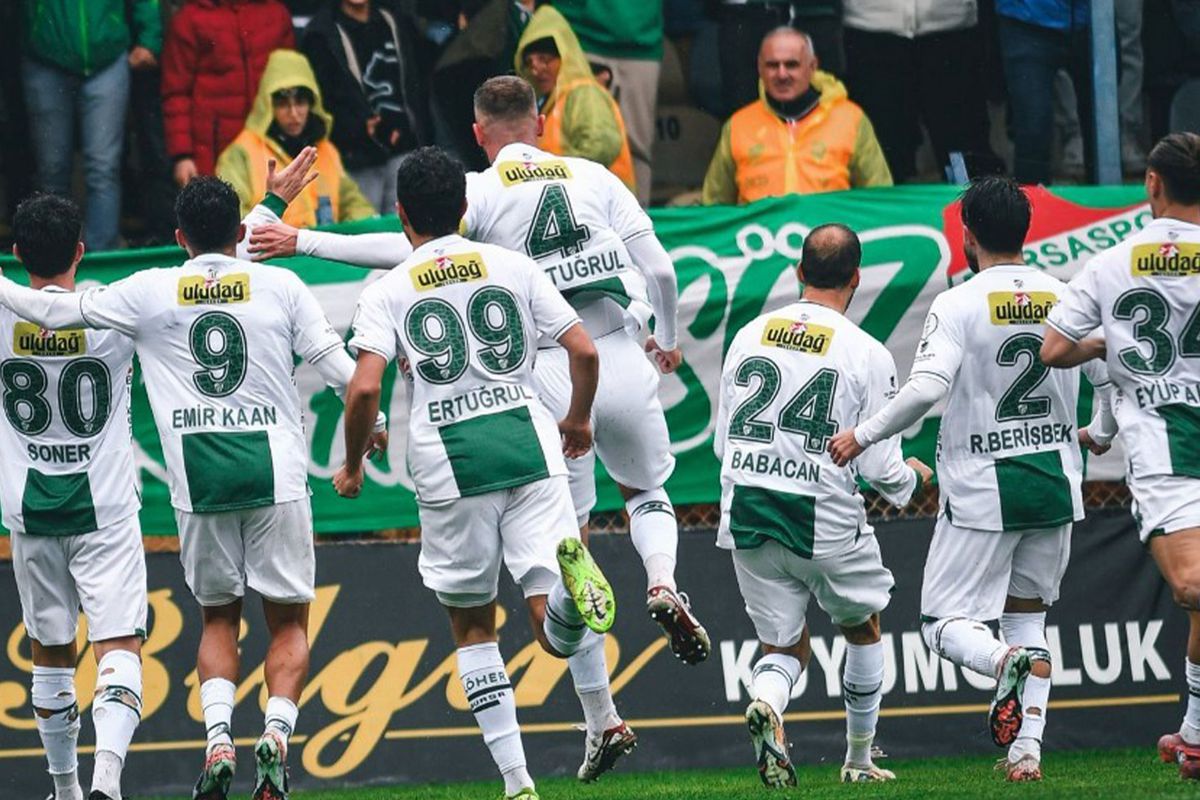 Bursaspor adım adım 1. Lig'e geliyor