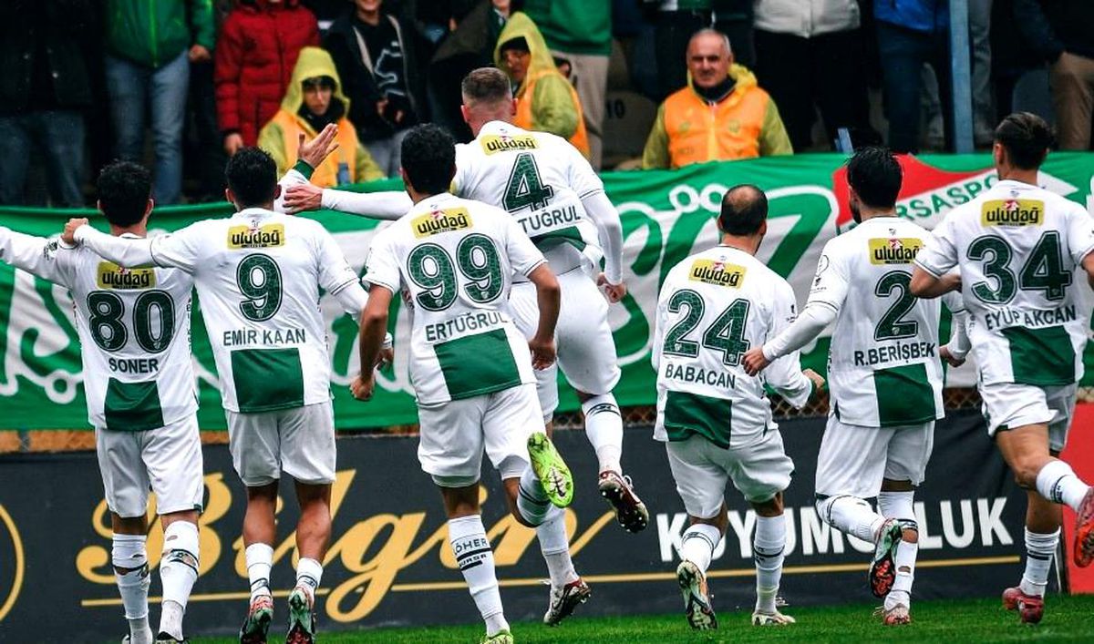 Bursaspor yeniden zirveye çıktı