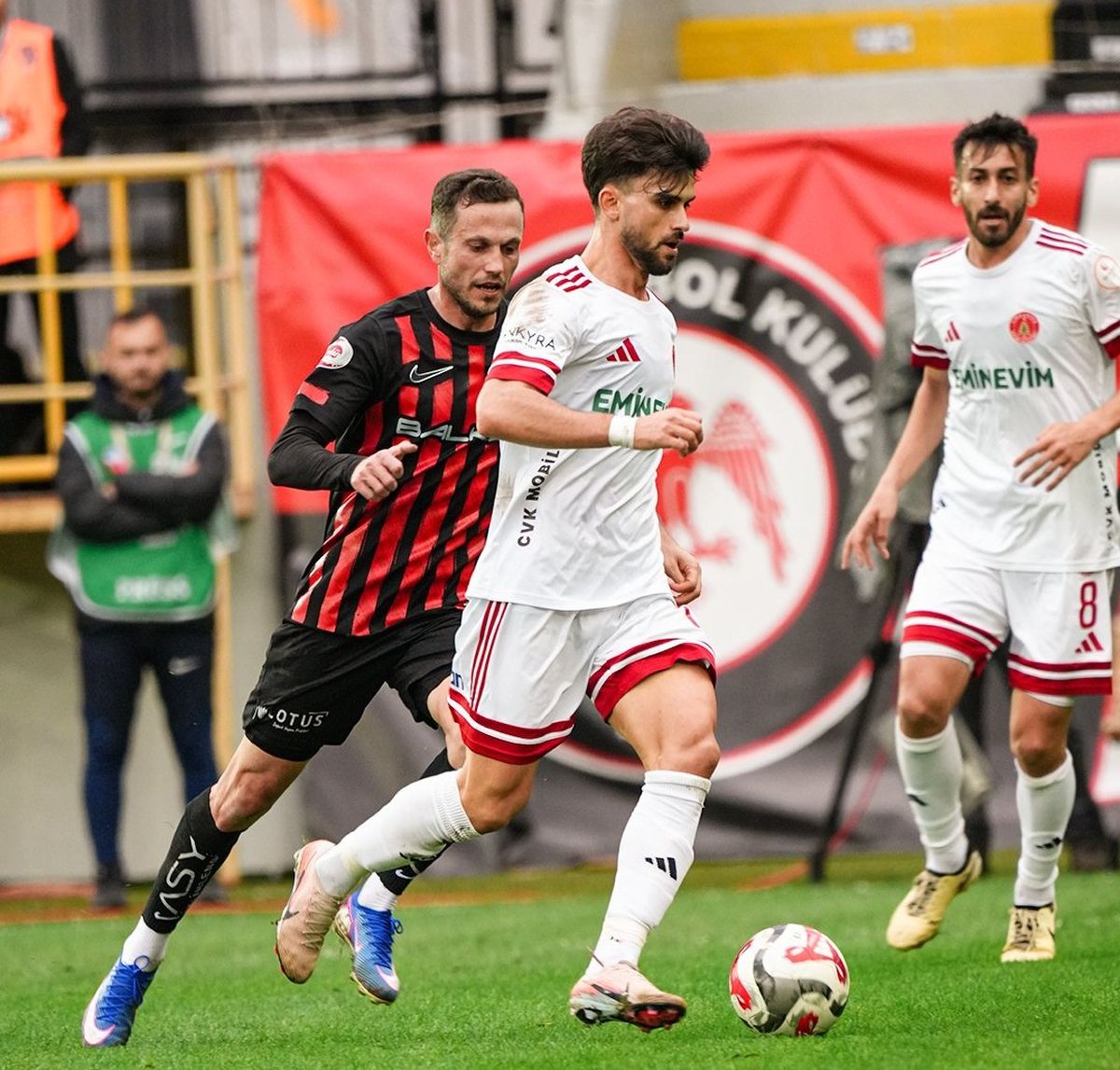 Eminevim Ümraniyespor: 2-0