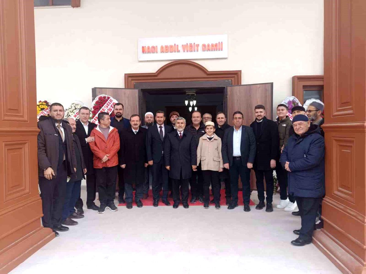 Eskişehir'de Hacı Abdil Yiğit Camii dualarla hizmete açıldı