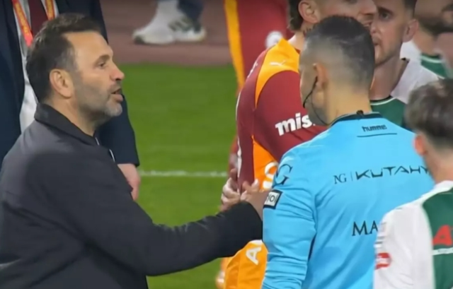 Galatasaray golü neden iptal edildi? Konyaspor Galatasaray maçında Sane'nin golü ofsayt mı, Sacha Boey ofsaytta mı?