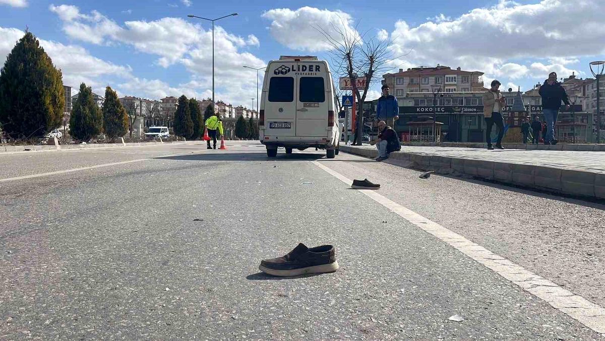 Karaman'da minibüsün çarptığı 57 yaşındaki adam kurtarılamadı