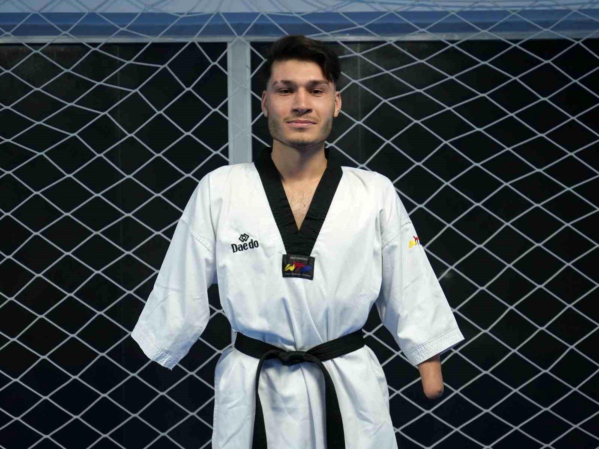 Kazada kollarını kaybetti, taekwondoyla hayata yeniden bağlandı