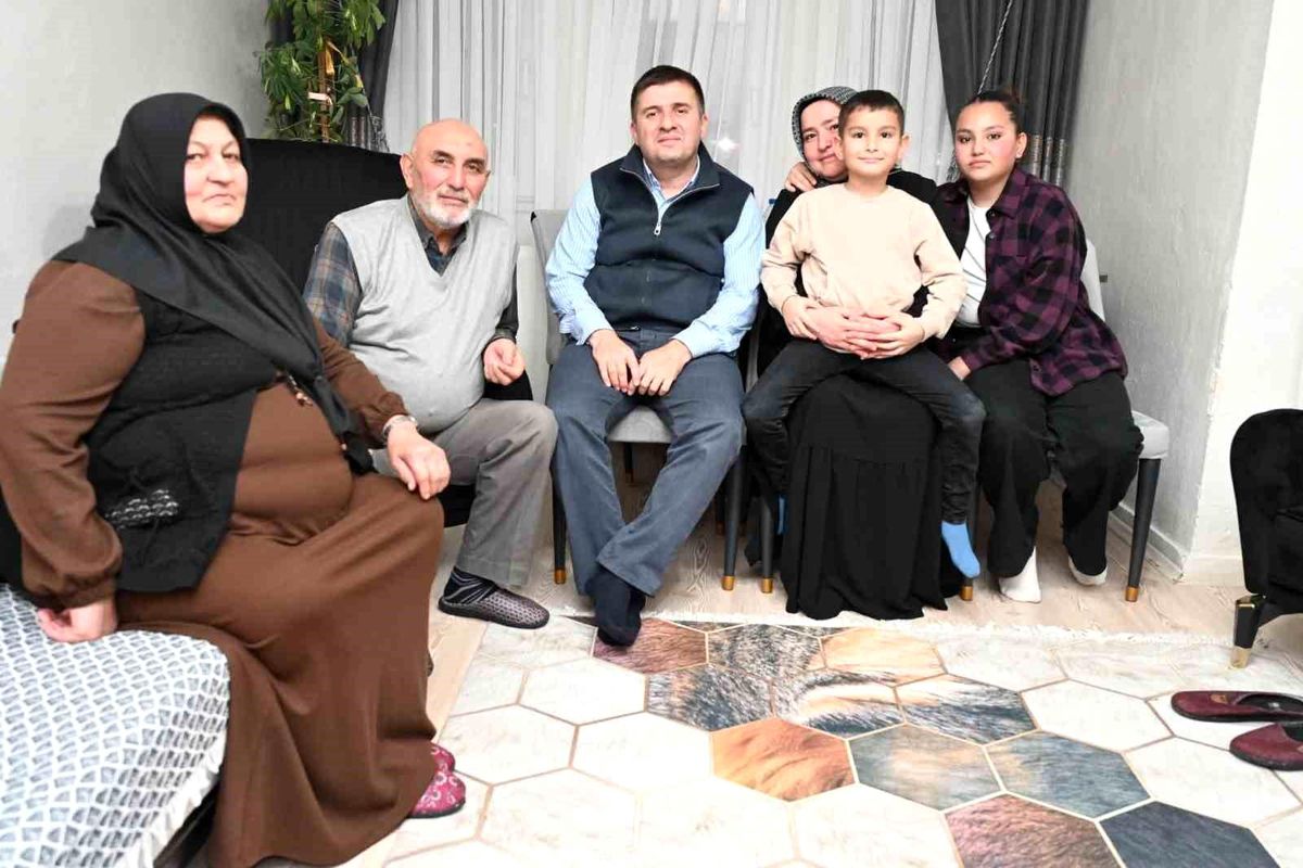Kırıkkale Valisi Sarıibrahim, Çelik ailesinin iftar sofrasına konuk oldu