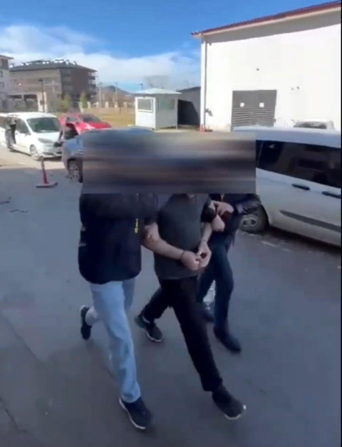 Kütahya'da 23 yıl hapis cezası ile aranan şahıs yakalandı