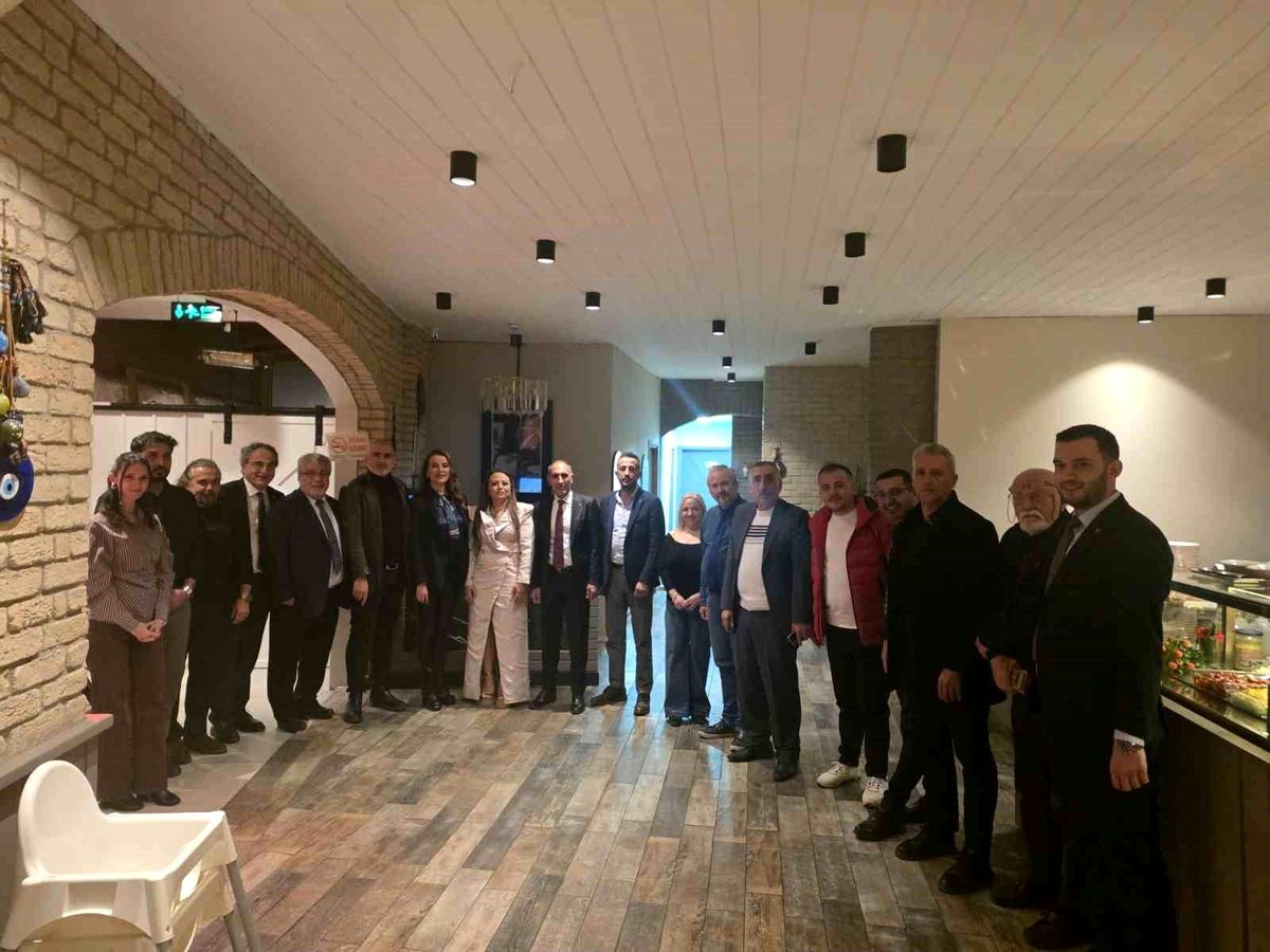 SATKOF & USTKON İzmir Ofisi'nde istişare ve iftar buluşması düzenlendi