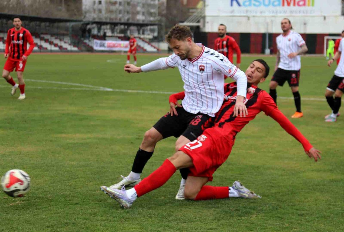 TFF 2. Lig: Kastamonuspor: 1 24 Erzincanspor: 0