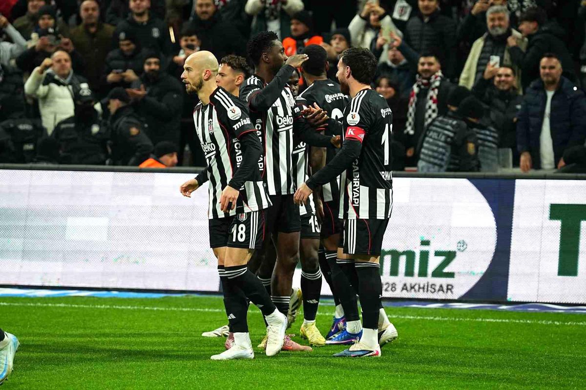 Beşiktaş: Göztepe'ye Karşı 1-0 Önde