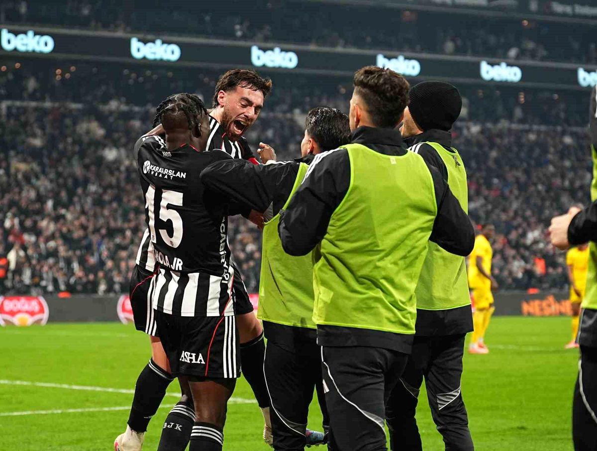 Trendyol Süper Lig: Beşiktaş: 4 Göztepe: 0 (Maç sonucu)