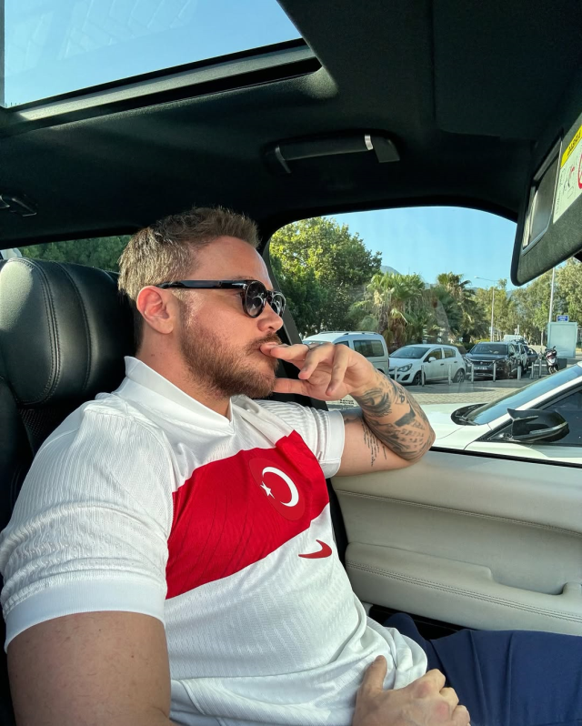 Hadise's ex-boyfriend also criticized her