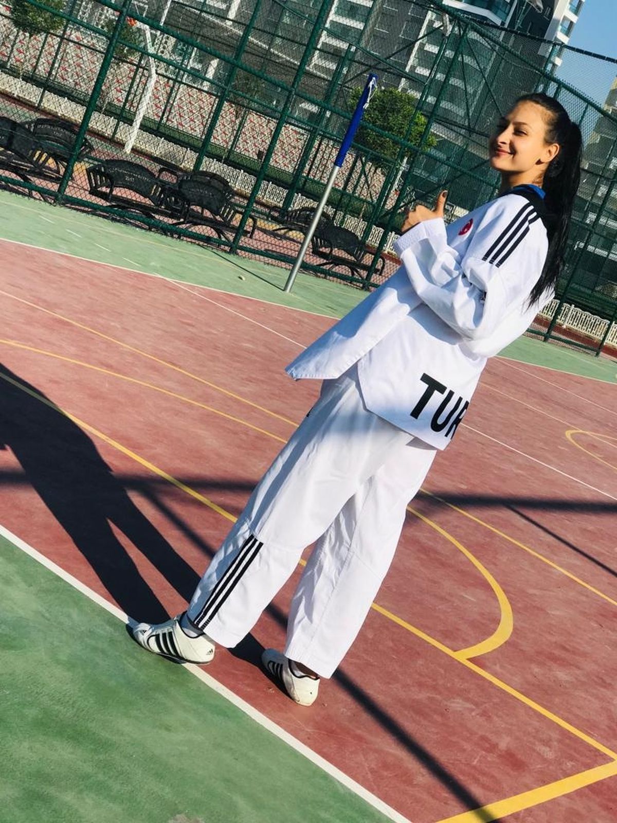 Hazal öğretmen, 9 ayda kanseri yendi