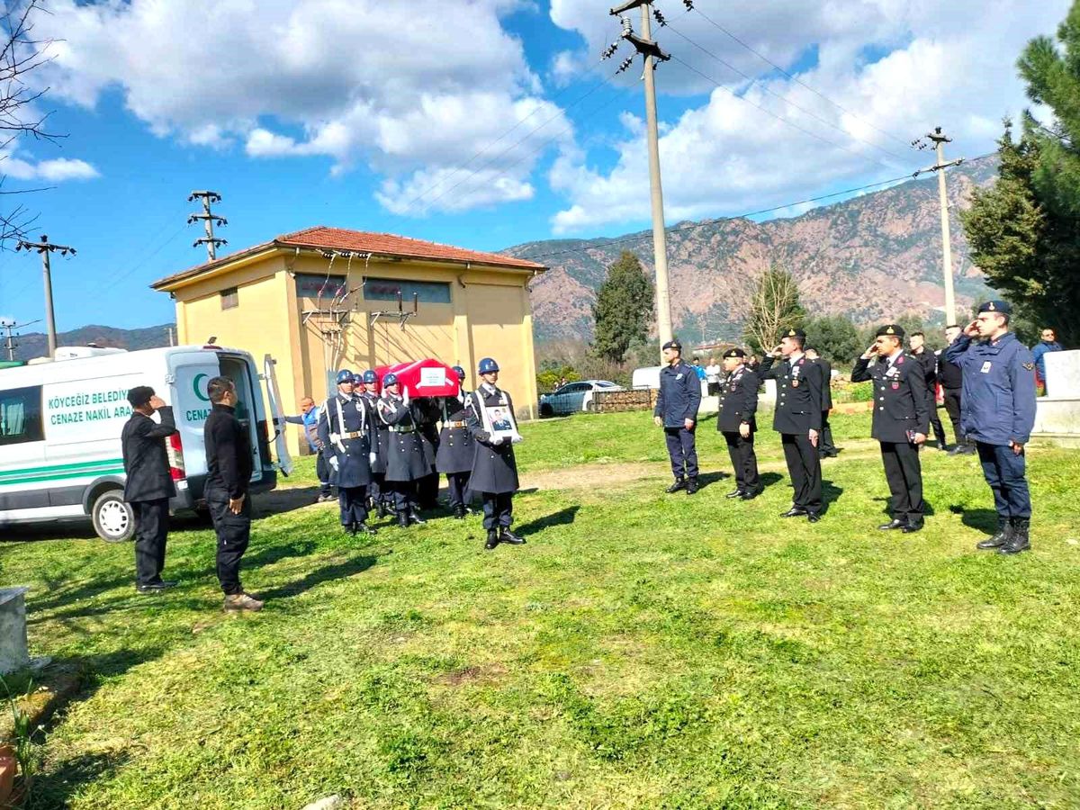Kalbine yenilen Uzman Çavuş Keskin Köyceğiz'de toprağa verildi