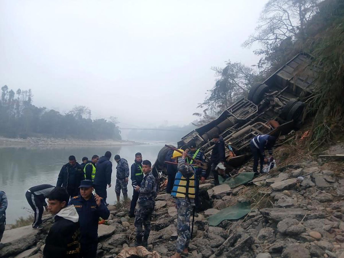 Nepal'deki Otobüs Kazasında Ölü Sayısı 19'a Yükseldi