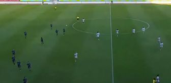 Normal bir şekilde maç yaparken gelen haberle içeri koştular