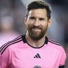 Ronaldo kadar kazanmıyor sanılan Messi'ye sunulan ayrıcalıklar bomba