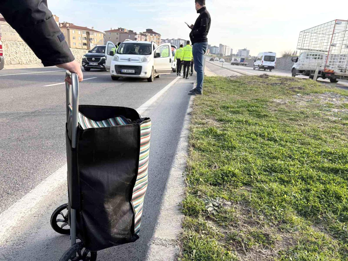 Tekirdağ'da otomobilin çaptığı kadın yaralandı