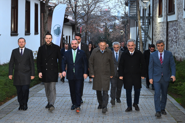 AK Partili Acar: İnancımıza ve değerlerimize yönelik saldırılara asla müsaade etmeyiz 4 ak partili acar inancimiza ve degerlerimize 19598414 2756 m
