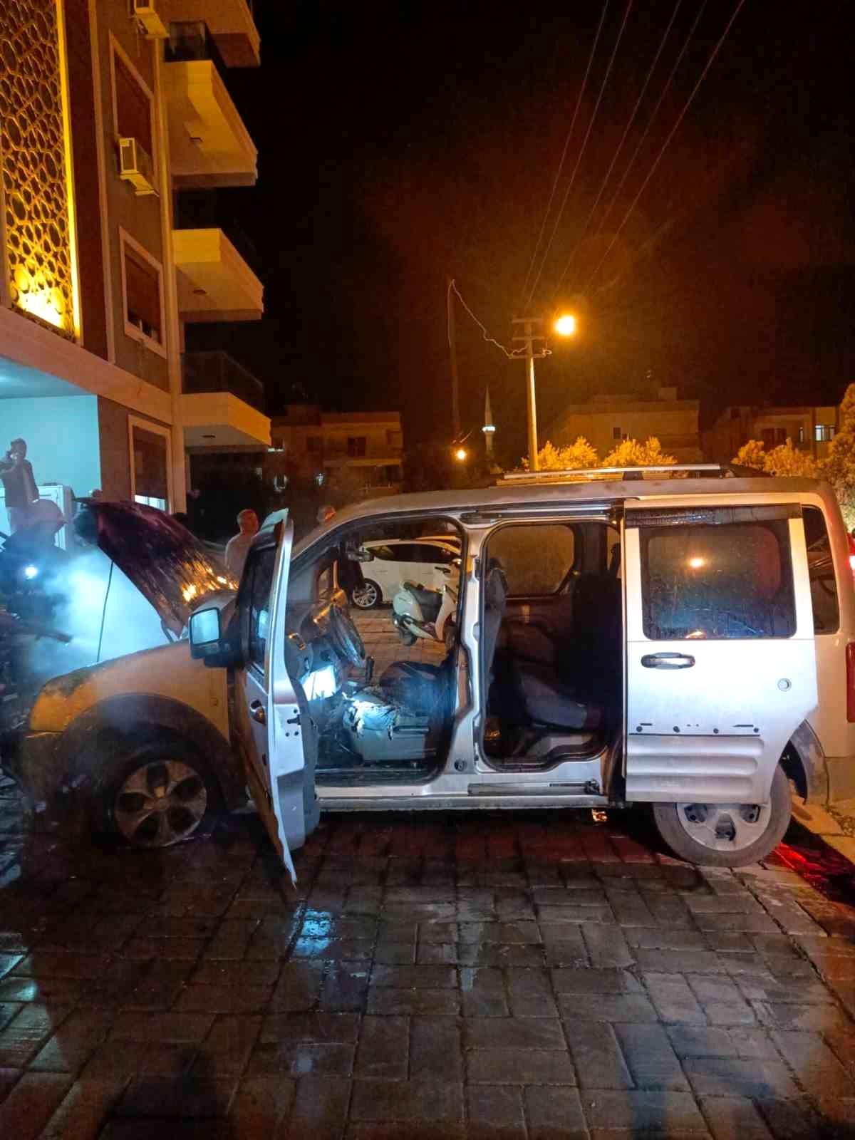 Gazipaşa'da araç yangını