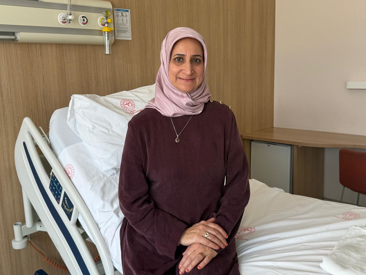 Karnından 30 santimlik tümör çıkarıldı, 'Hayata döndüm' dedi