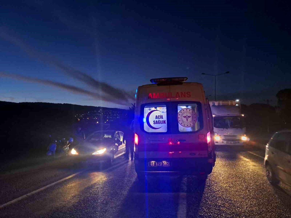 Menteşe'de motosiklet kazası: 2 yaralı
