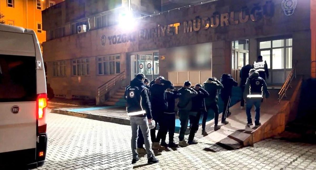 Yozgat'ta göçmen kaçakçısı 3 kişi tutuklandı
