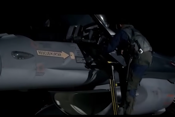 The F-16 crashed in Balıkesir, this footage remains of the martyred pilot