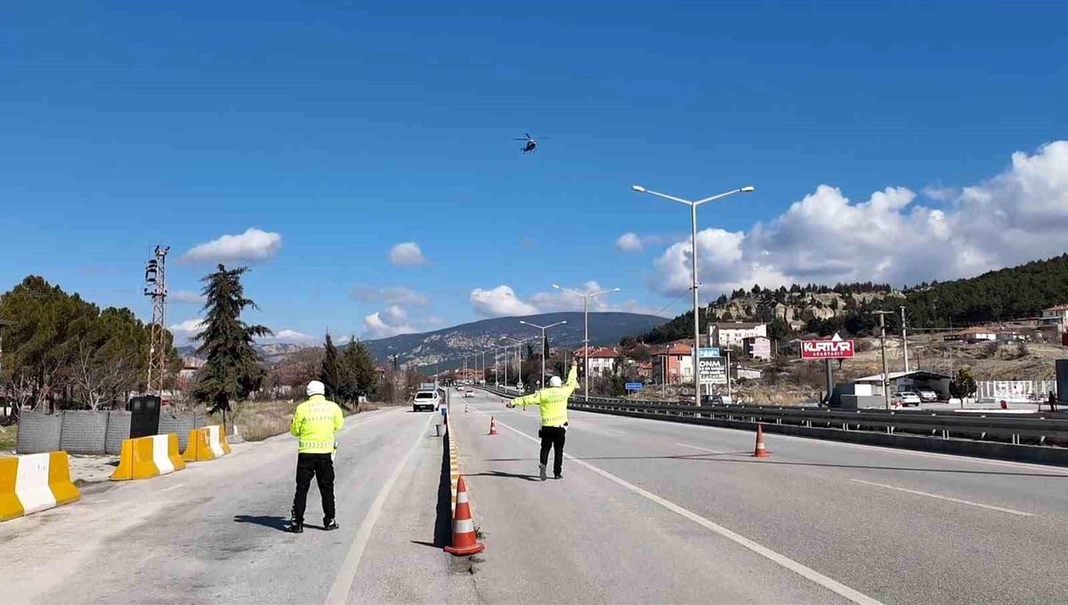 Burdur'da helikopter destekli trafik denetimi: 125 araç ve sürücüsü kontrol edildi