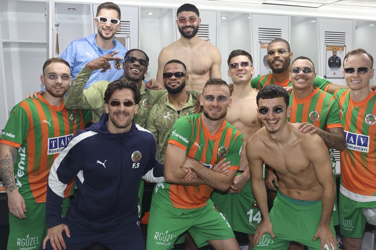 Corendon Alanyaspor'dan Galatasaray maçı öncesi MHK'ya hakem çağrısı
