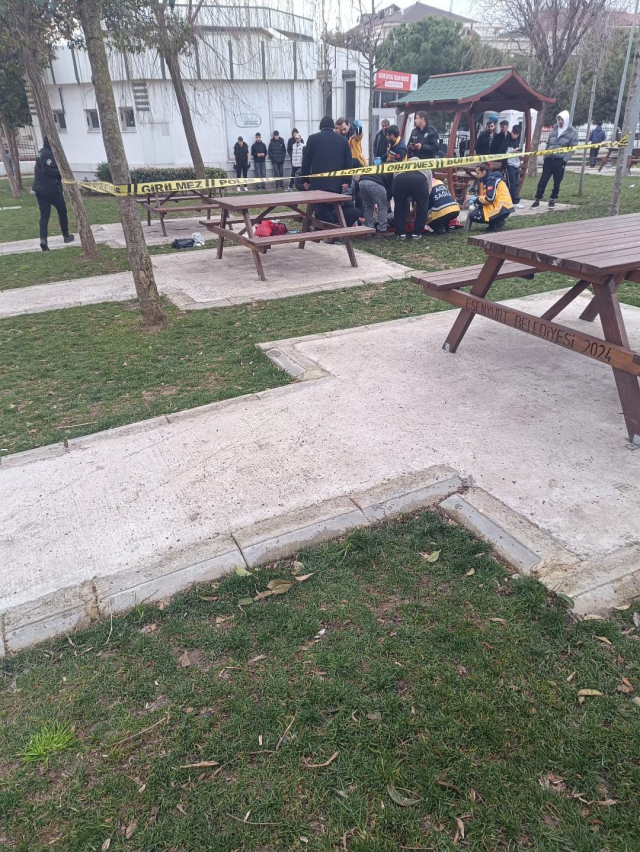 esenyurt ta bir kisi parkta once karisini sonra 19601588 686 m