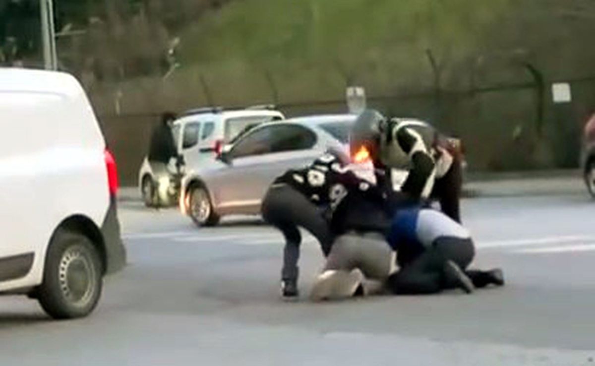 Esenyurt'ta AVM Otoparkında İftar Öncesi Kavga