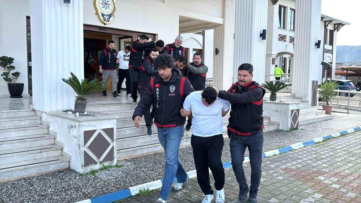 Fethiye'de aranan şahıslara operasyon: 3 tutuklama