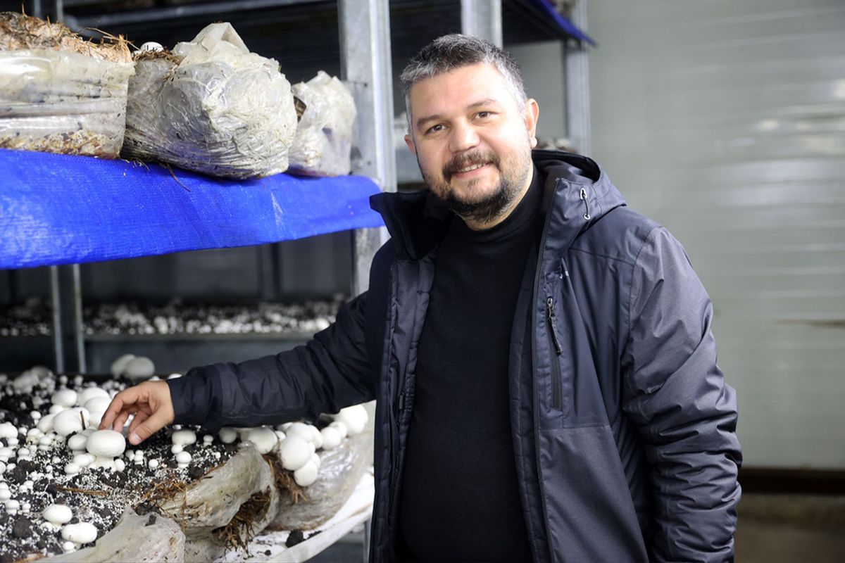 İngilizce öğretmenliğini bırakıp kurduğu tesiste ayda 60 ton üretim yapıyor