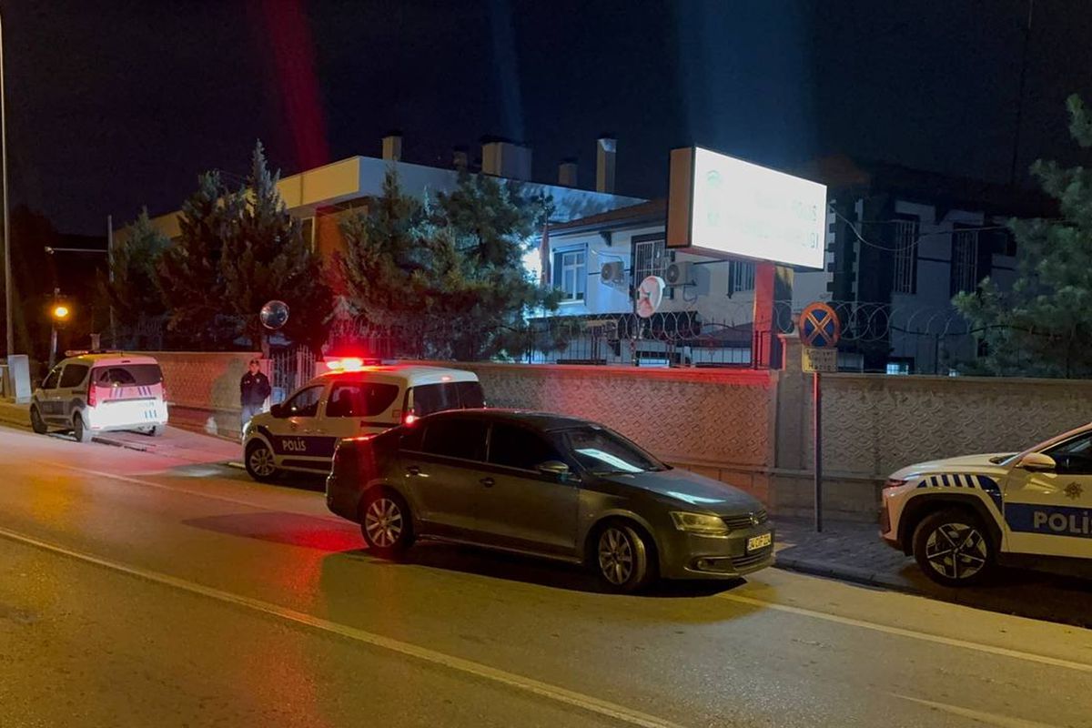 Polis merkezindeki cinayette kan donduran detay: Bıçağı babası peçeteye sarıp vermiş