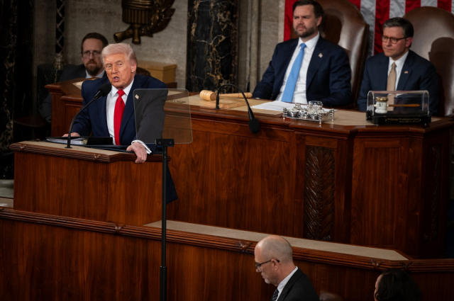 Trump'tan tarihte bir ilk! Savurduğu tehdit dünyayı tedirgin etti